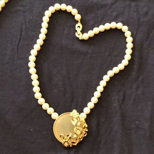 Richelieu necklace